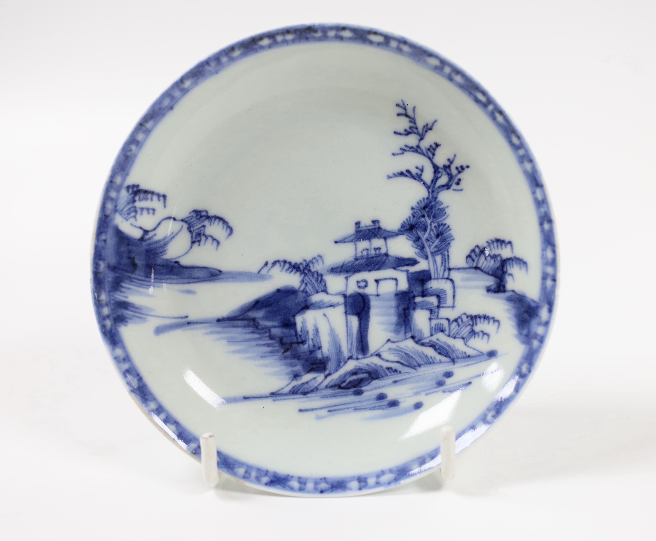 A Nanking Cargo blue and white tea bowl and saucer, 4cm tall